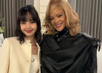 BLACKPINK’s Lisa Poses Alongside Rihanna In A Photo: Fans Go Crazy
