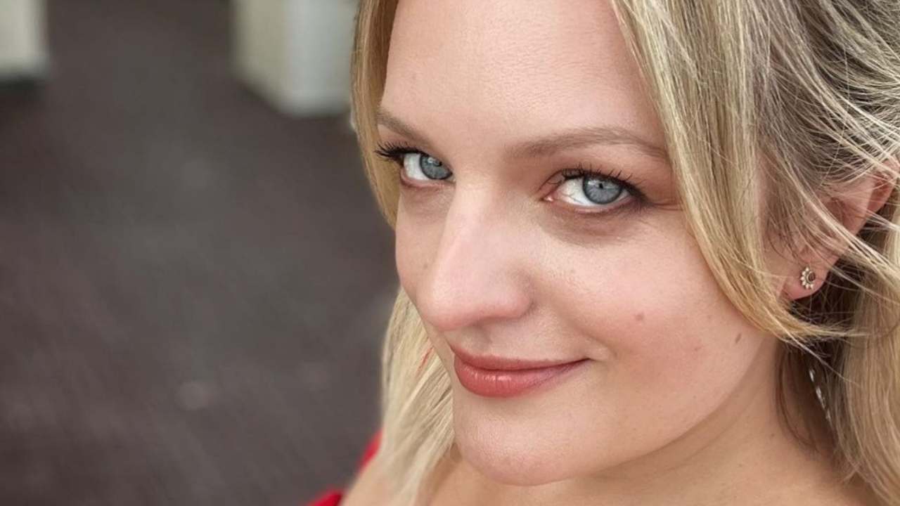 Elisabeth Moss Embraces Motherhood