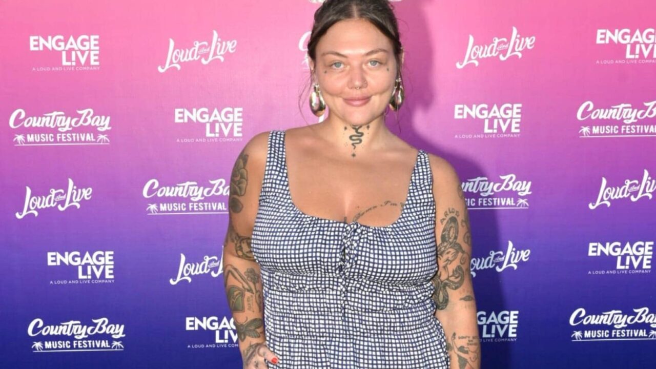 Fans Was Amazed by Elle King's Transformation Seen on New Year Eve Live