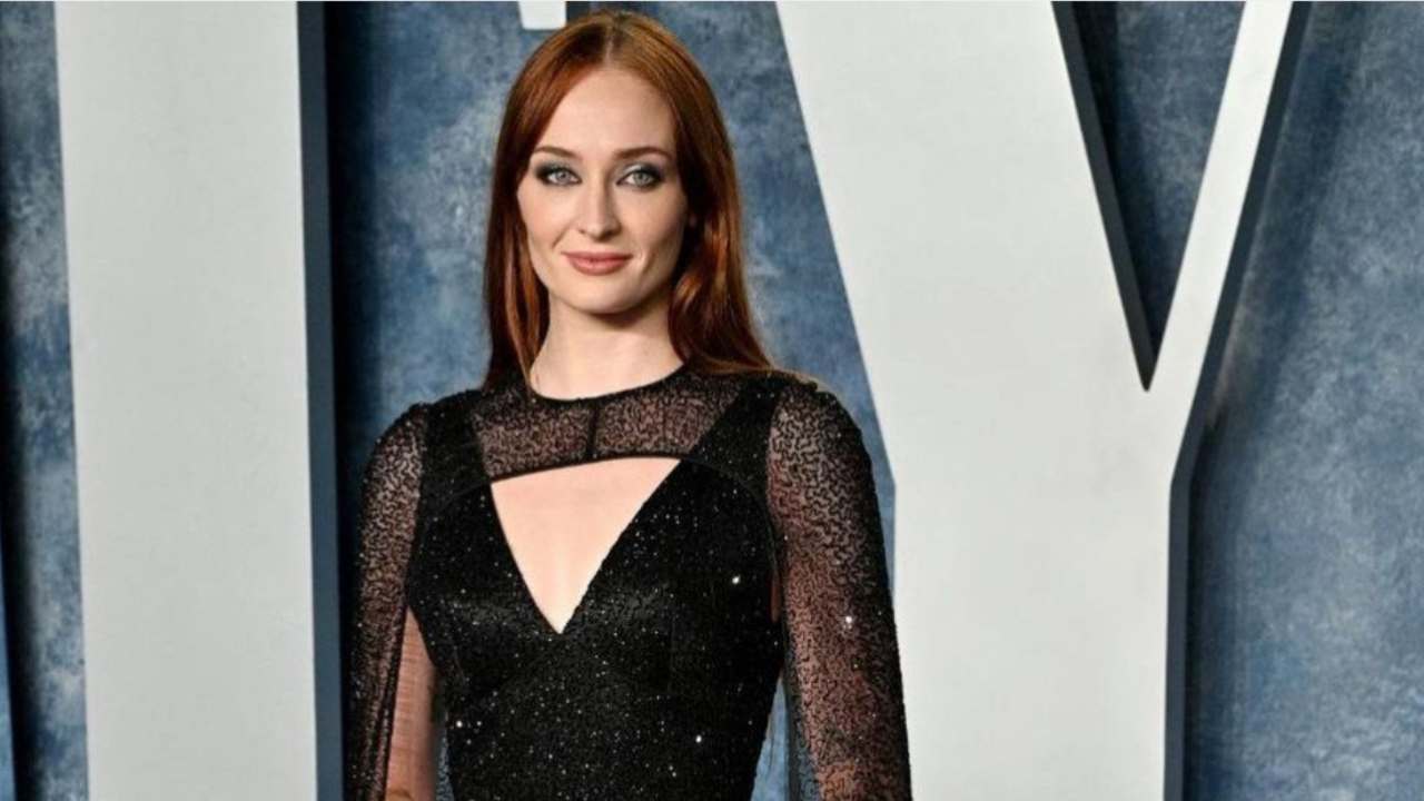 Instagram-Official: Sophie Turner Confirms Romance With Peregrine Pearson
