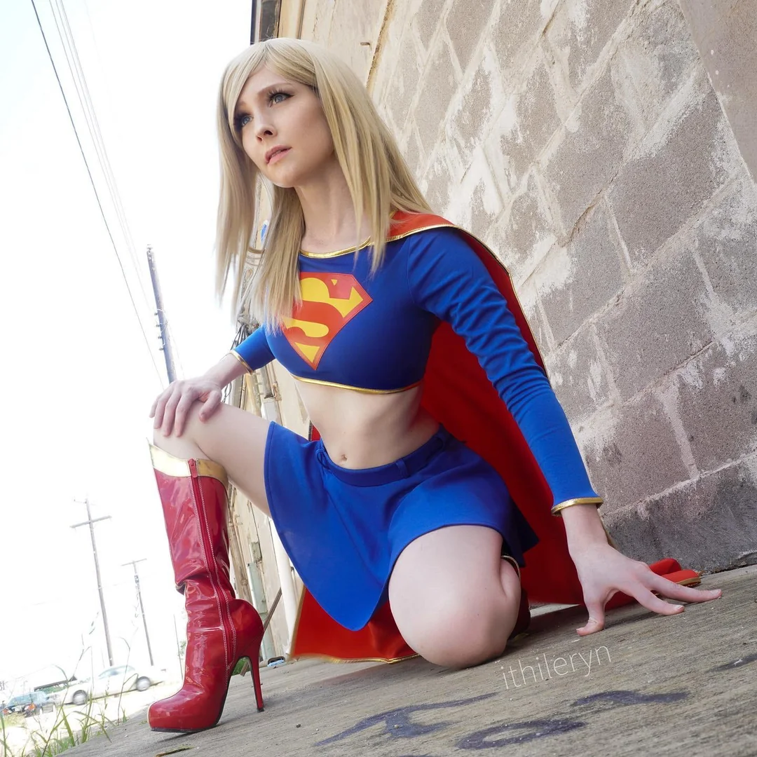 Ithileryn as supergirl cosplay