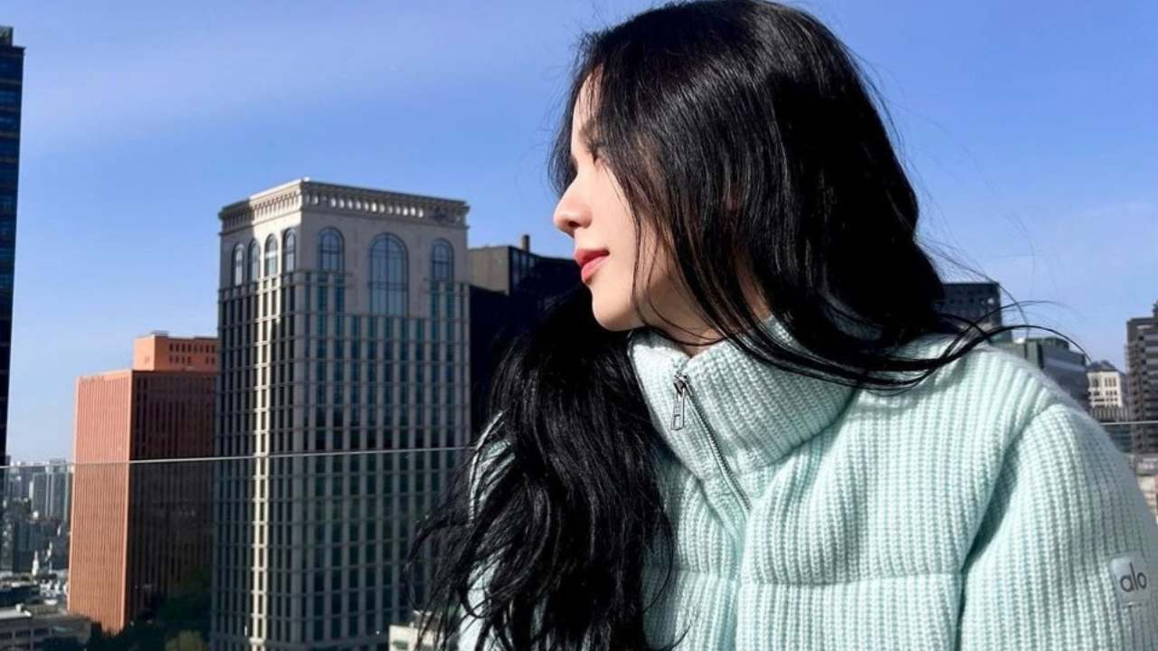 Blackpink's Jisoo Moved To Her Brother's Agency For Solo Works