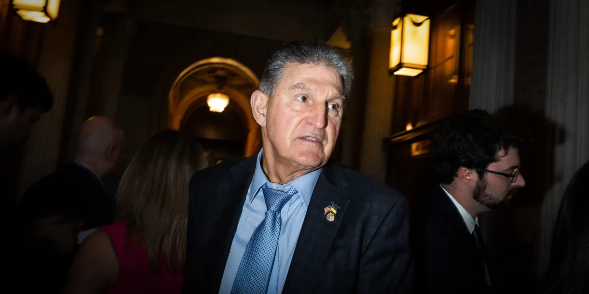 Manchin eyes the presidential election with No Label (Credits: The Intercept)