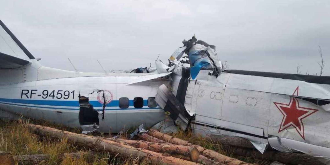 Russian military plane carrying Ukranian prisoners crashes near the border (Credits: English Jagran)