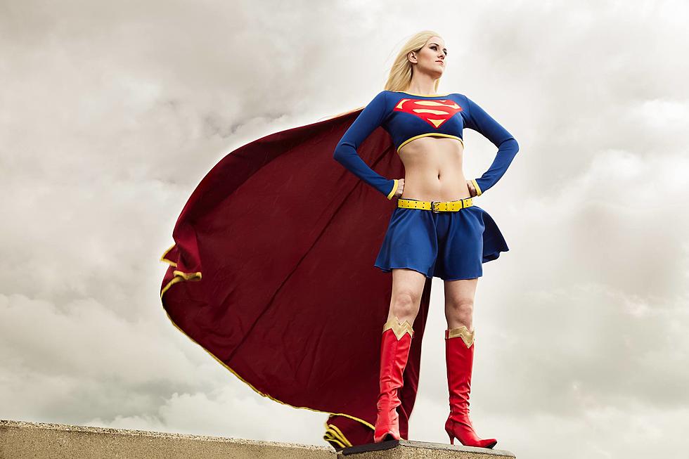 Sahara Cole as Supergirl cosplay
