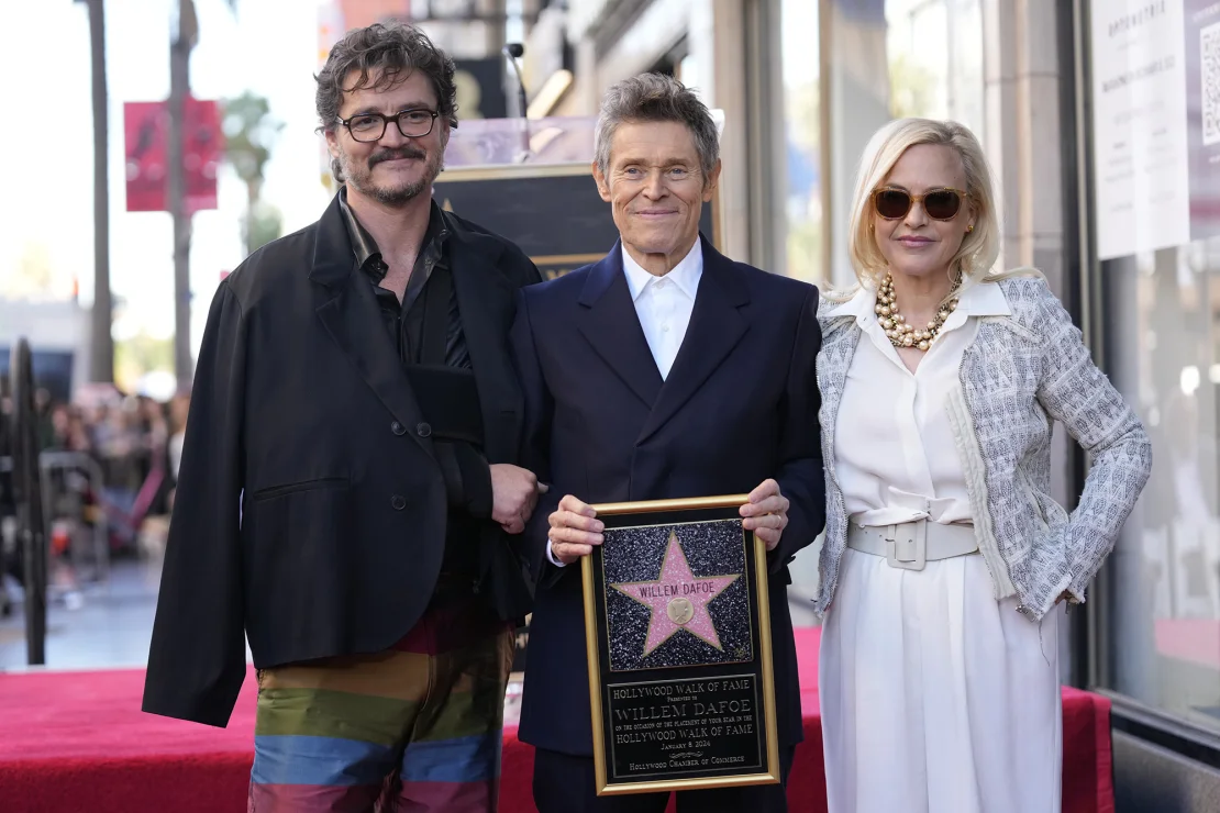 Willem Dafoe with Pedro Pascal, and Patricia Arquette,