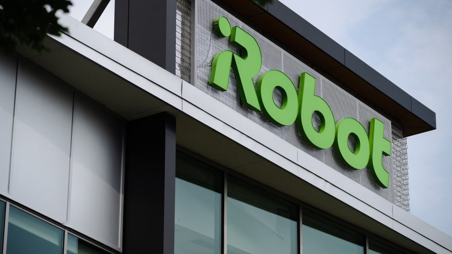 iRobot announced laying off 31% of its staff (Credits: CNBC)