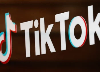 Former TikTok Executive Alleges Discrimination and Harassment in Lawsuit (Credits: Quartz)