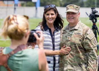 Haley criticizes Trump's remarks on military husband (Credits: New York Post)