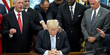Highlighted fears of persecution, Trump urges Christians to unite against the left (Credits: Financial Times)