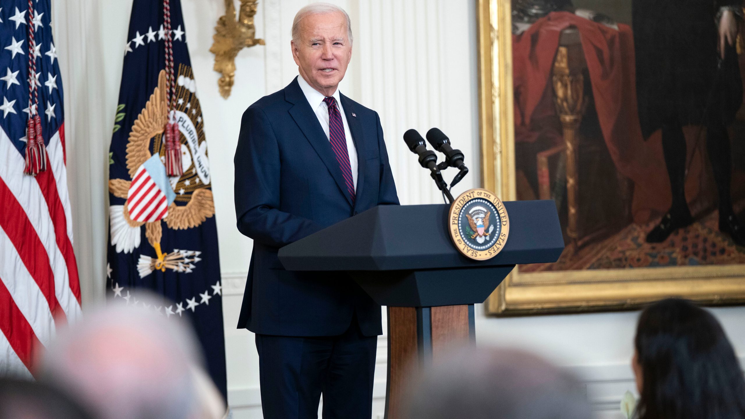 Investigations launched as authorities scrutinize AI-generated Biden impersonation (Credits: The NY Times)