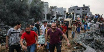 Israeli fire kills 104 Palestinians in Gaza aid distribution chaos (Credits: Business Recorder)