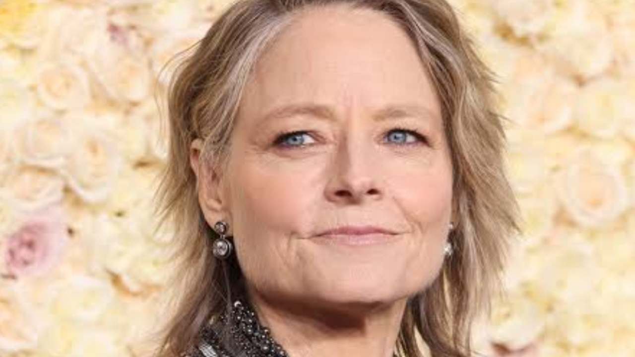 Jodie Foster’s Social Media Wishlist: All About Dancing And Cats