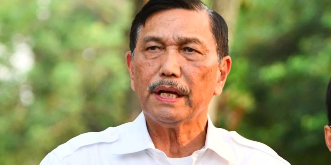 Pandjaitan defends Indonesian president from alleged involvement in elections accusations (Credits: Alinea)