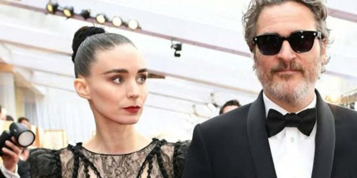 Rooney Mara and Joaquin Phoenix (Credit: YouTube)