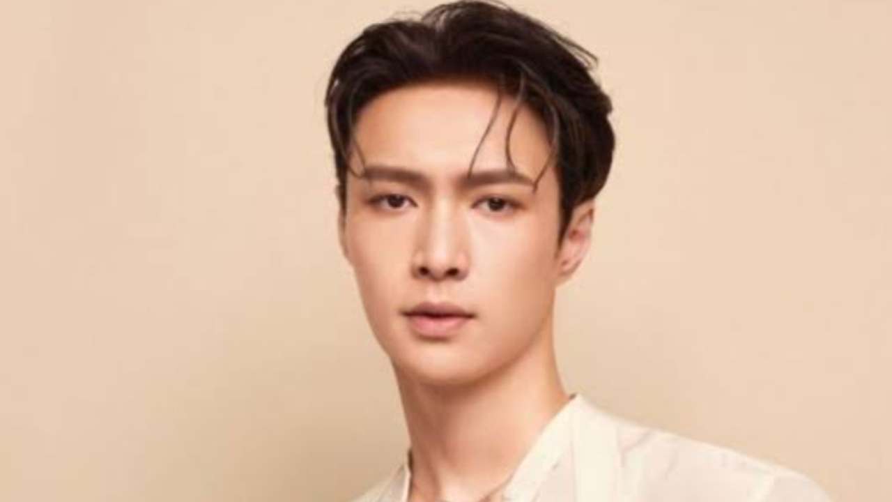 Speculation Swirls: EXO’s Lay Allegedly Spotted With Actress Zhao Lusi At Hotel