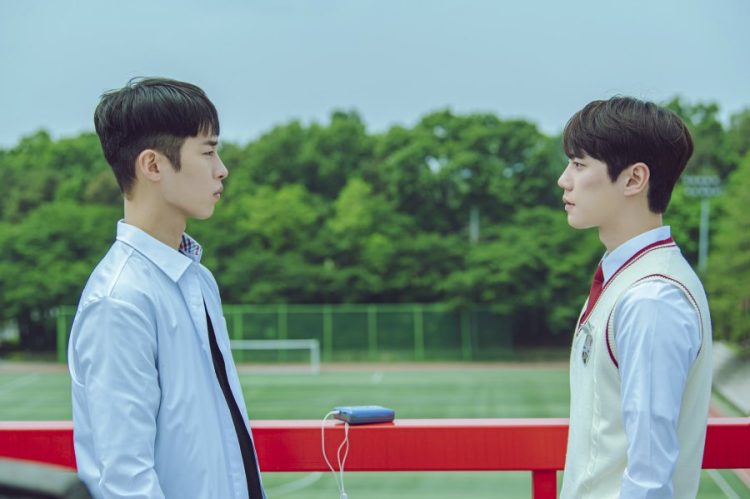 Lee Jae Wook and Lee Jun Young Form Uneasy Alliance in 