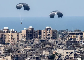 Airdropped aid tragedy underscores Gaza's ongoing crisis (Credits: RNZ)