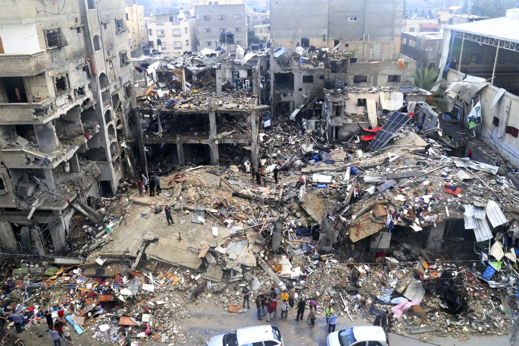 Al Shifa Hospital in Gaza City raided (Credits: AP News)