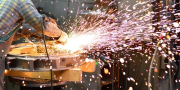 British manufacturers face 12th consecutive monthly output downturn (Credits: The Manufacturer)
