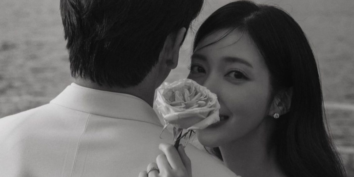 Chae Seo Jin shares stunning wedding photoshoot images (Credits: @ko_woon_/Instagram)