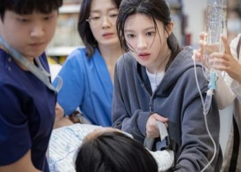 "Wise Resident Life" premiere delayed amid medical sector issues.