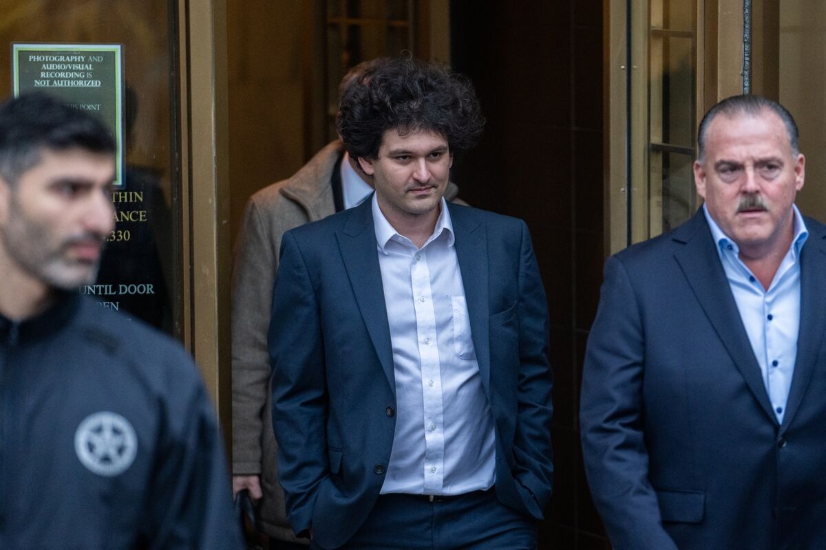Judge deems apology insincere in Bankman-Fried case (Credits: Bloomberg)