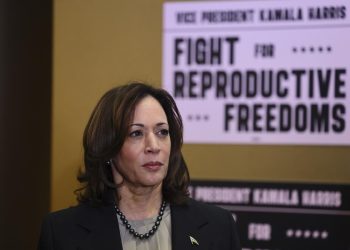 Kamala Harris Spotlights Abortion Rights in Minnesota Clinic Visit (Credits: LA Times)