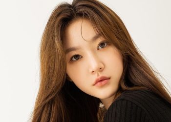 Kim Sae-Ron late Instagram post concerns fans over her deterred mental health.