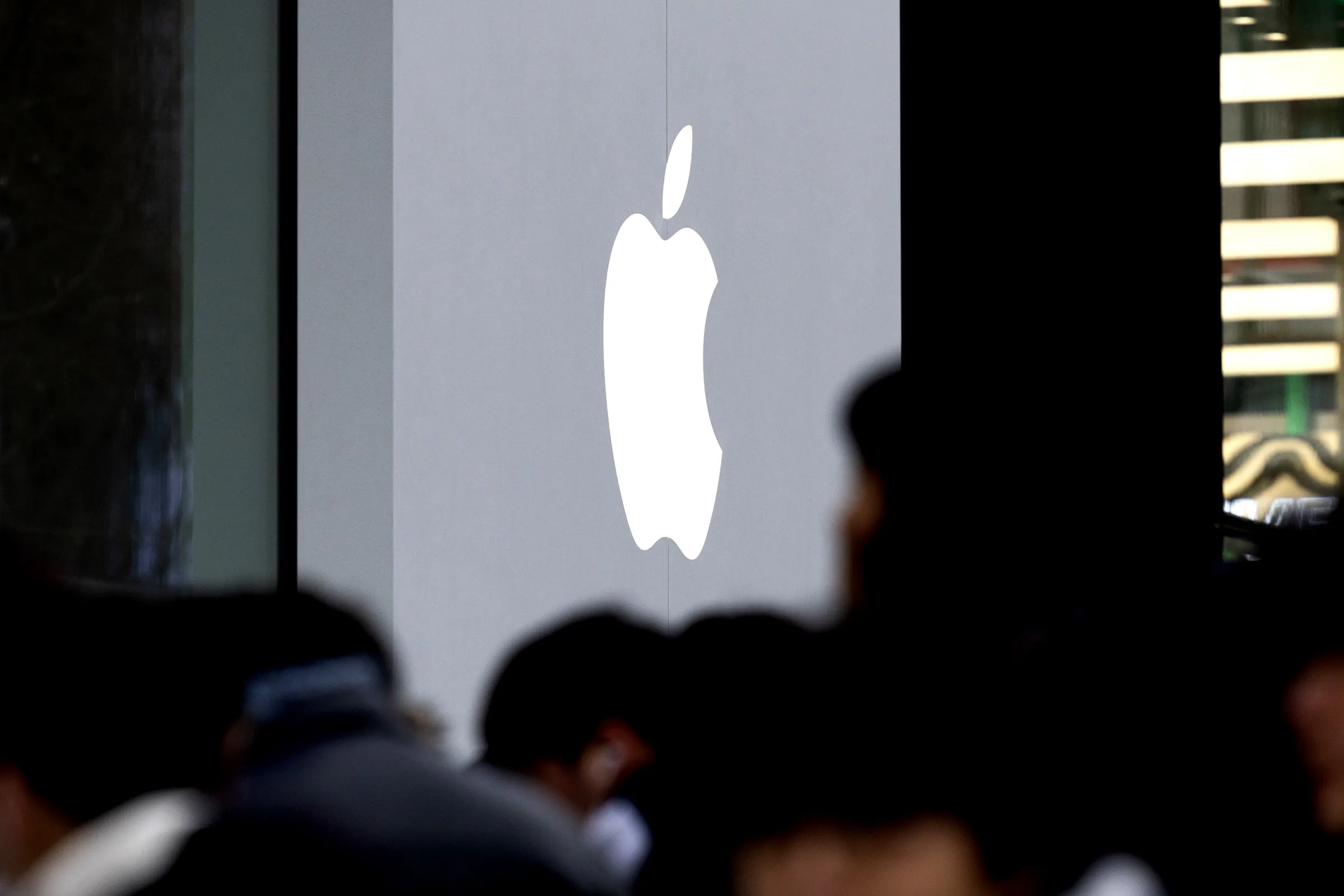 Lawsuit questions Apple's control over app distribution (Credits: Getty Images)