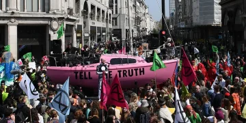 London's Court of Appeal restricts environmental activists' defences (Credits: The Guardian)