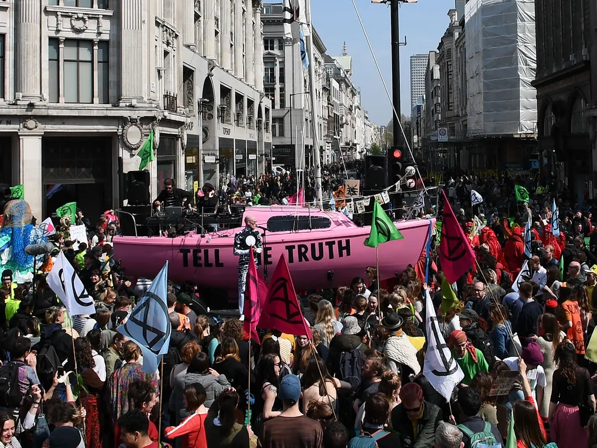 London's Court of Appeal restricts environmental activists' defences (Credits: The Guardian)