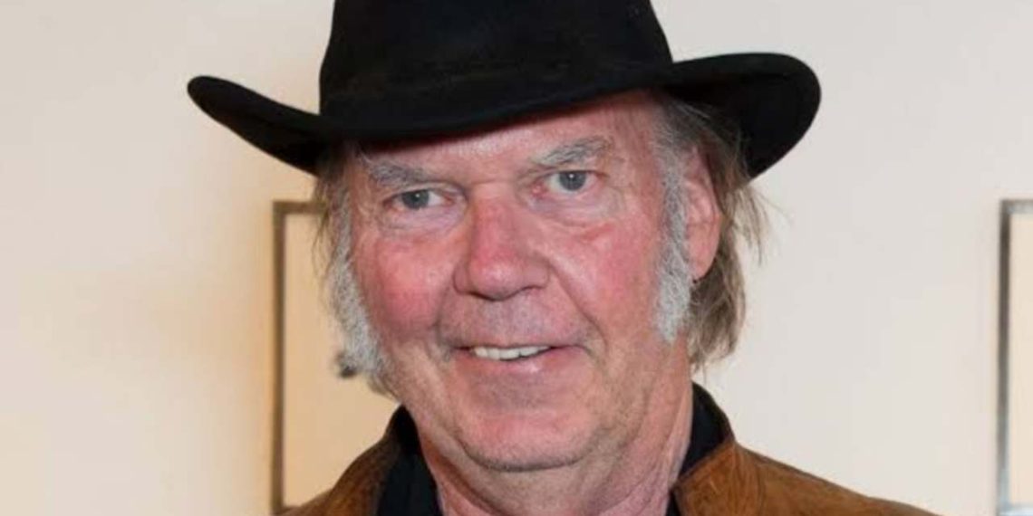 Neil Young (Credit: YouTube)