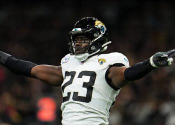 Oluokun's Extension Secures Jaguars' Defensive Foundation (Credits: Getty Images)
