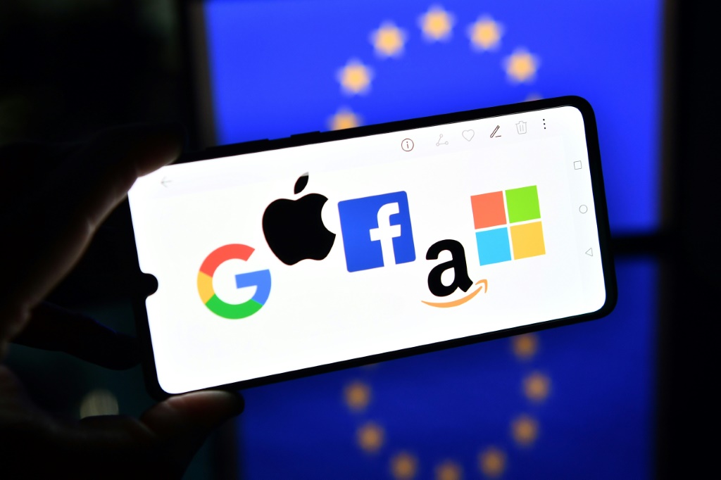 Tech giants face scrutiny over compliance with EU's DMA (Credits: The Globe Post)