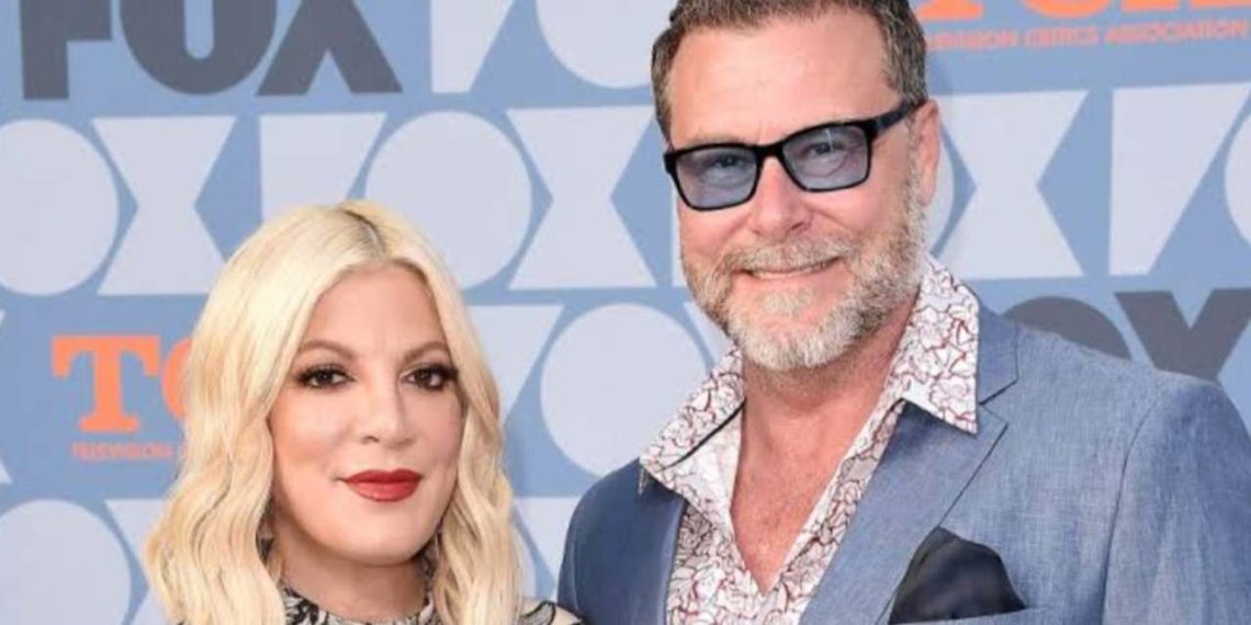 Tori Spelling and Dean McDermott spotted together (Credit: YouTube)