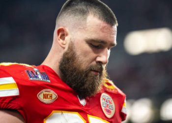 Travis Kelce's Playful Plea Over Aaron Donald's Retirement (Credits: Getty Images)