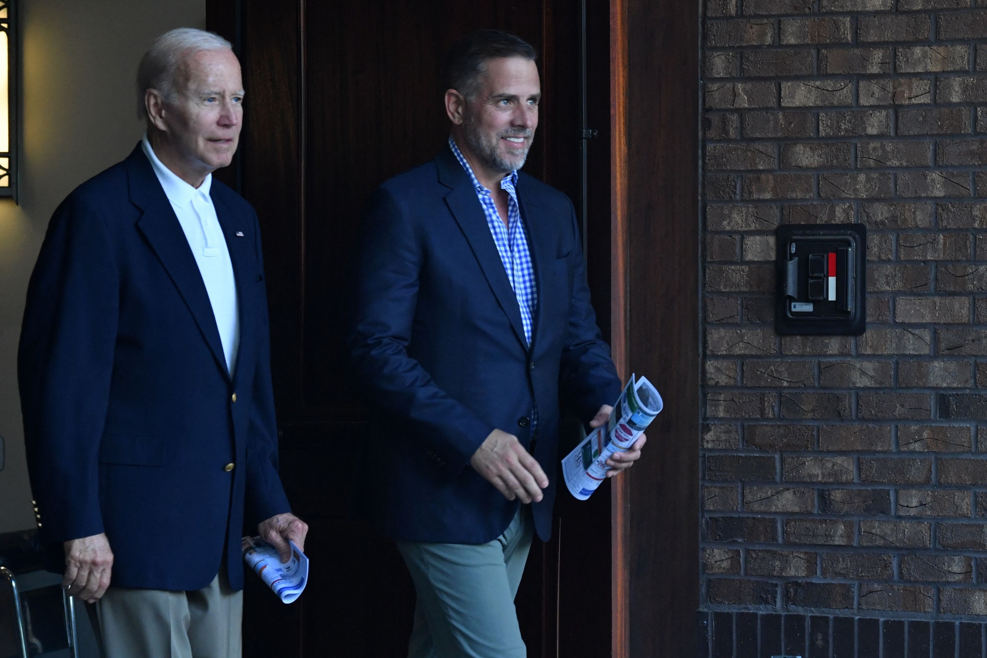 Whistleblower alleges CIA interference in Hunter Biden's tax probe (Credits: Bloomberg)