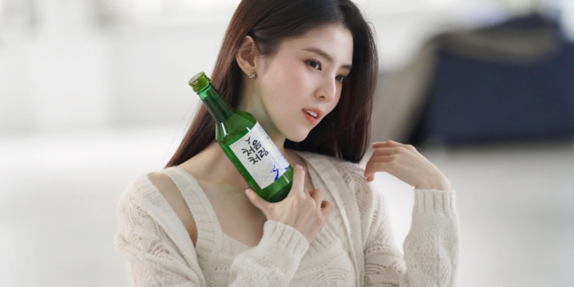Han So Hee for Chum Churum soju advertisement (Credits: Allkpop)