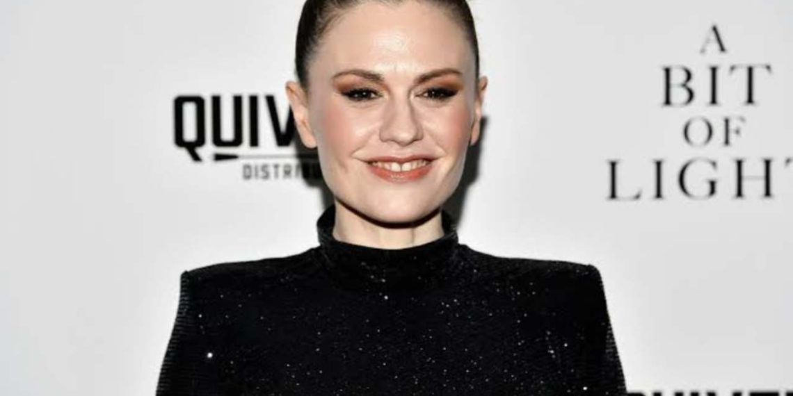 Oscar Winner Anna Paquin Walks Red Carpet with Cane at NYC Premiere ...