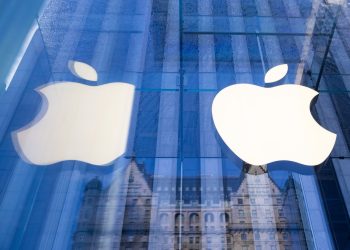 Bernstein's rating upgrade reflects confidence in Apple's future growth (Credits: Bloomberg)