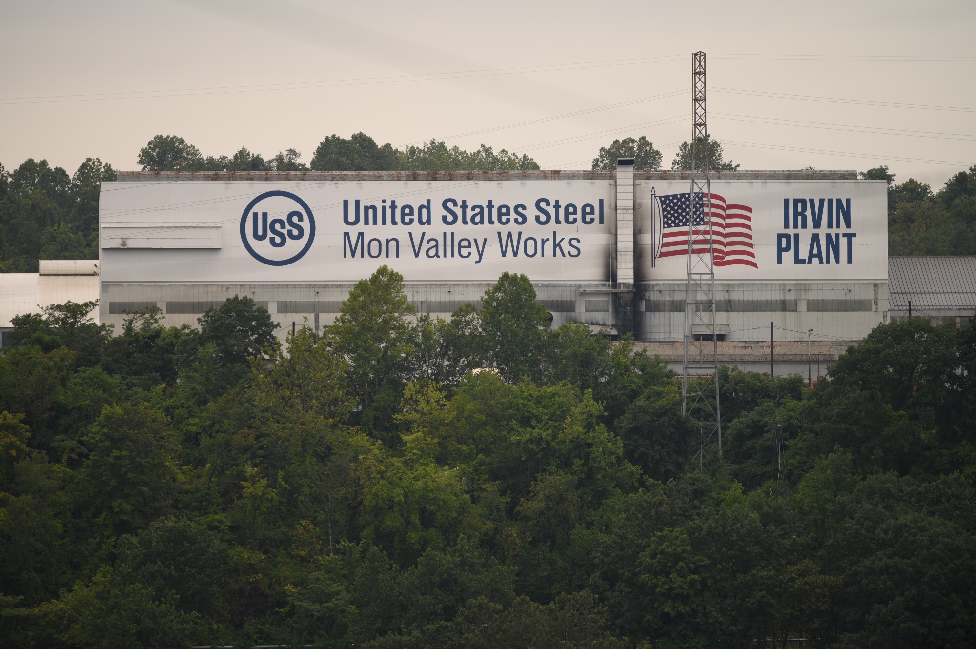 Biden emphasizes importance of U.S. Steel's domestic ownership and operation (Credits: Bloomberg)