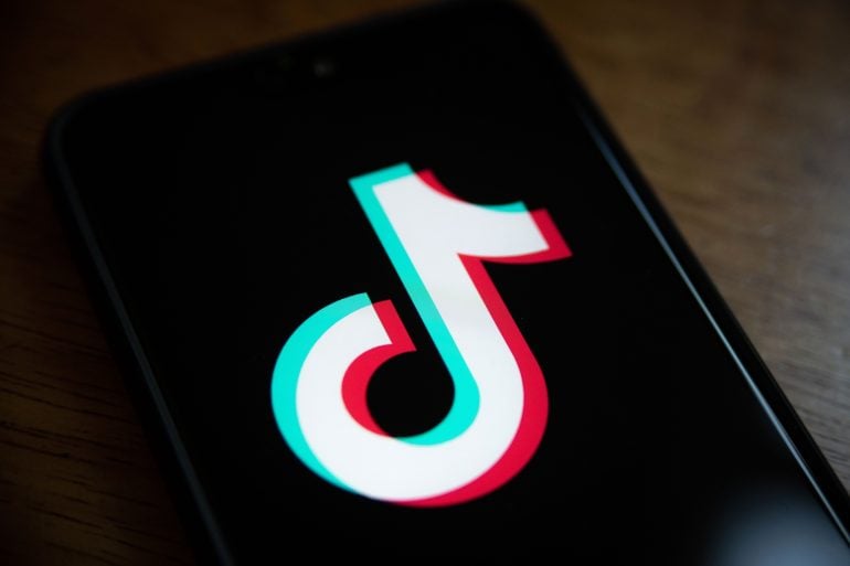 EU scrutinizes TikTok Lite for possible addictive effects (Credits: Bloomberg)