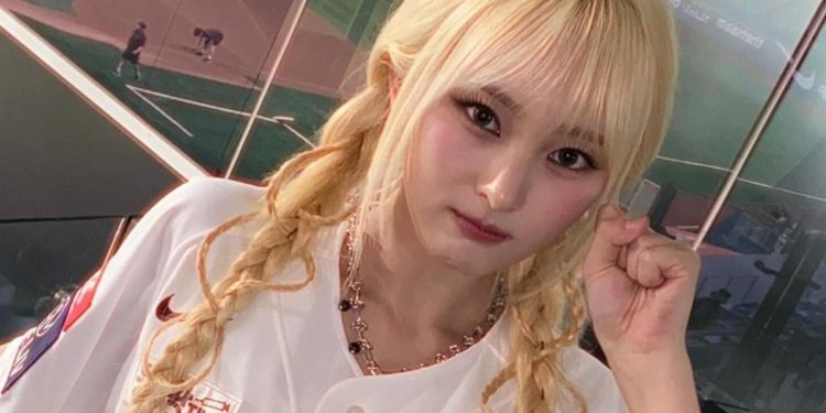 Chowon's comeback announcement following a challenging setback after being hit by a foul ball during a baseball game.