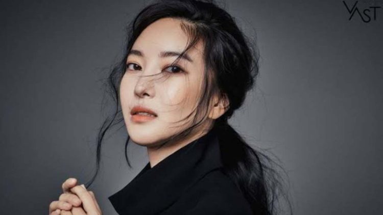 Kim Yun Jee (Credit: Pinterest)