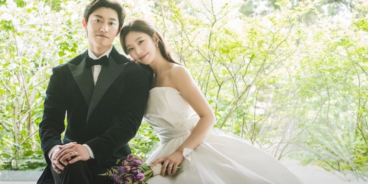 Heartwarming Family Photos from 'Queen Of Tears': Kwak Dong-yeon And ...