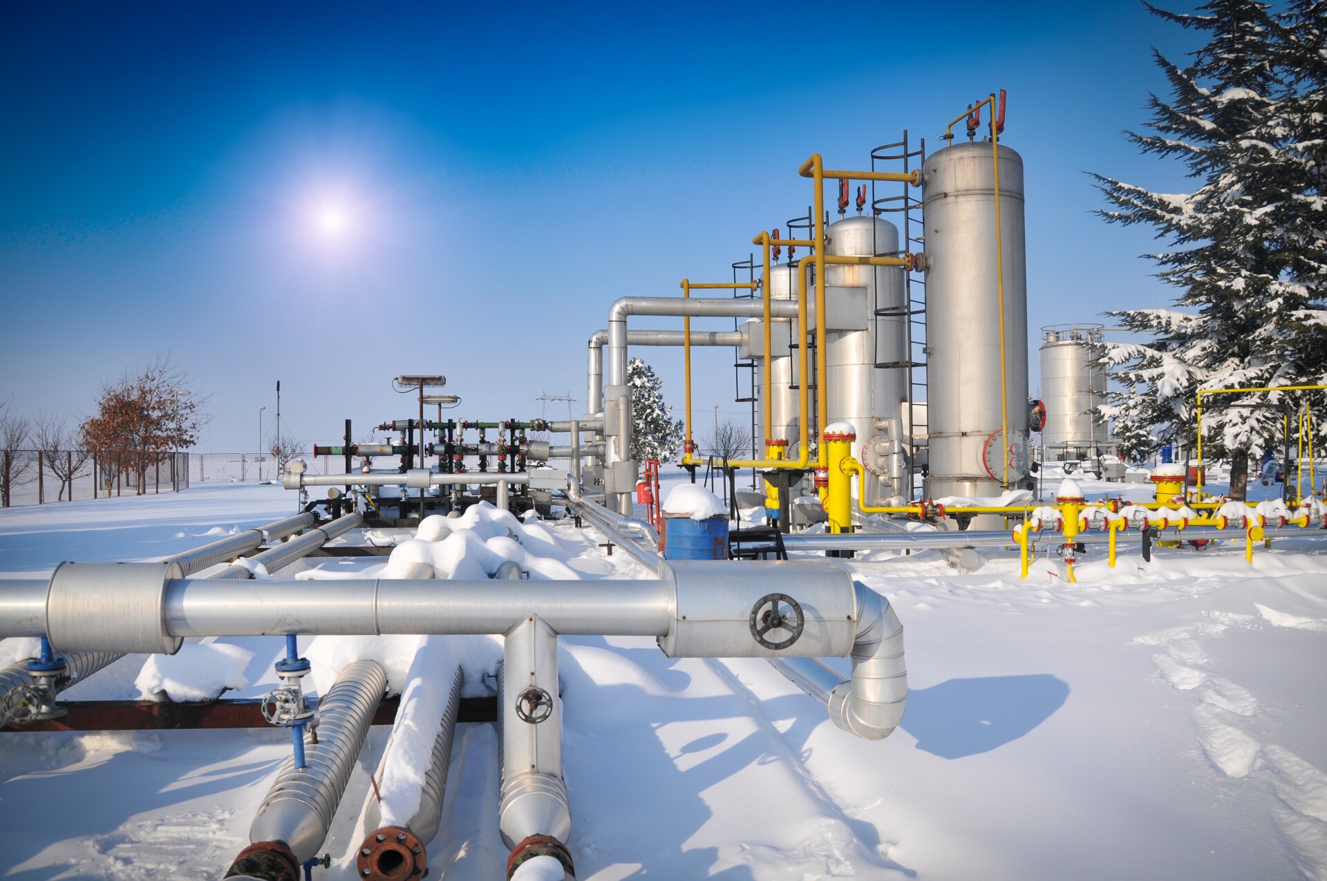 Lukoil's refinery breakdown reveals dependence on Western expertise (Credits: ShutterStock)