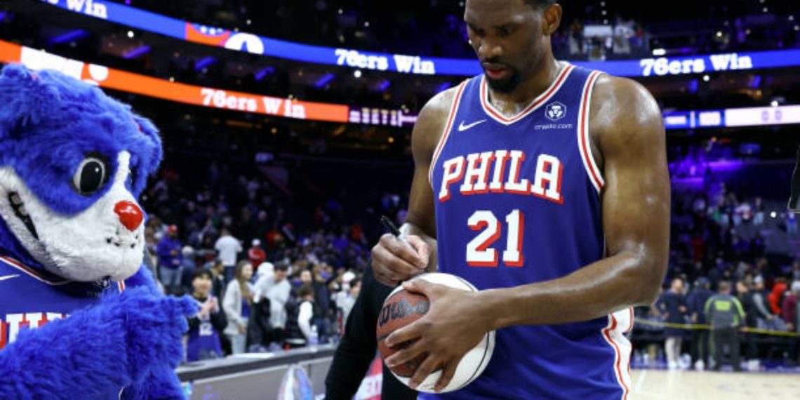 NBA Fines Philadelphia 76ers $100,000 for Joel Embiid's Injury Case (Credits: Getty Images)