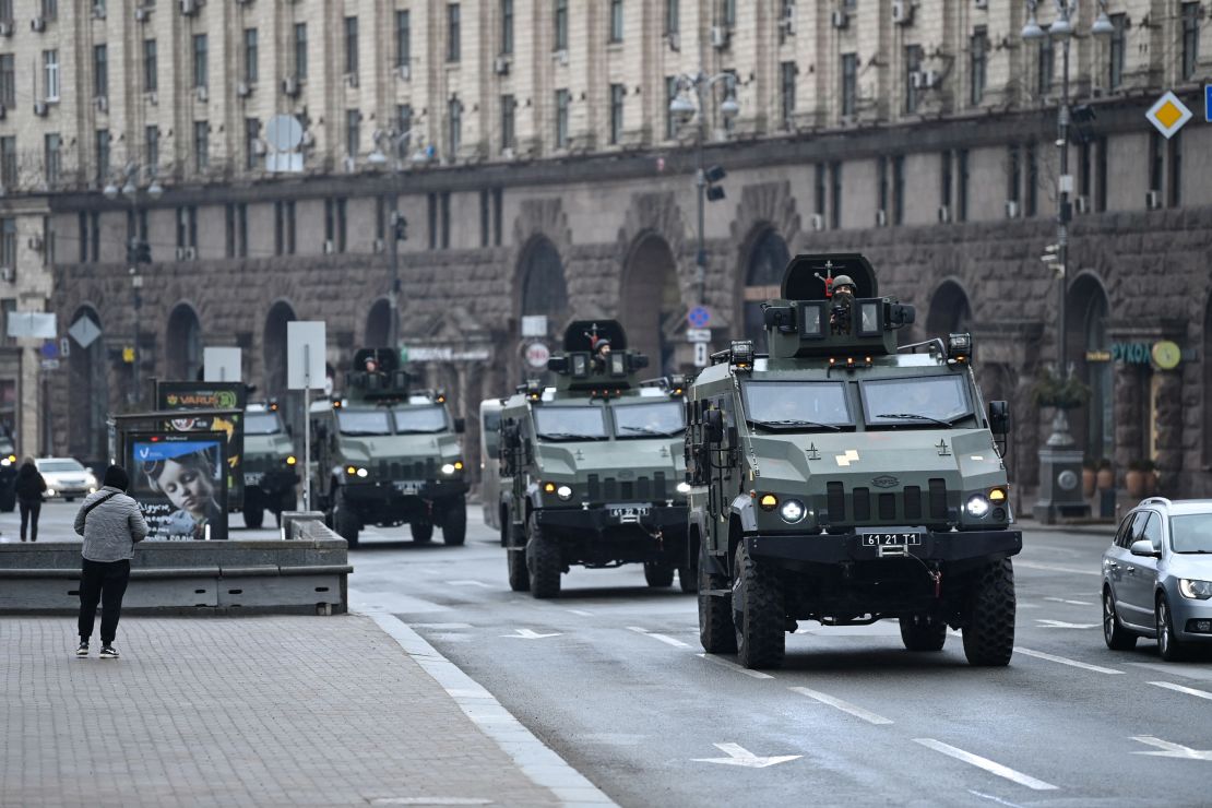 President Zelenskiy urges expedited arms deliveries to bolster Ukraine's defense (Credits: CNN)