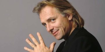 Laughing in Tribute: The Rik Mayall Comedy Festival Arrives in Droitwich